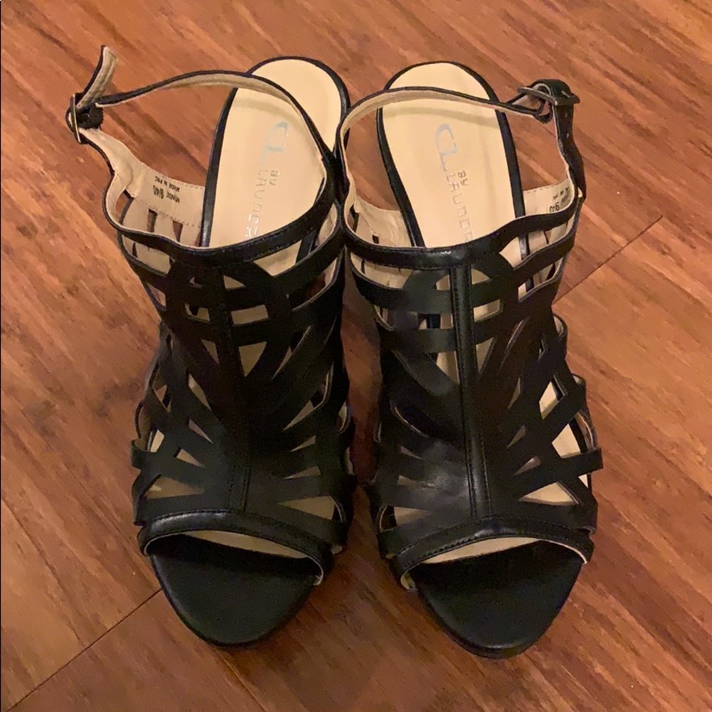 CL By Laundry black heels